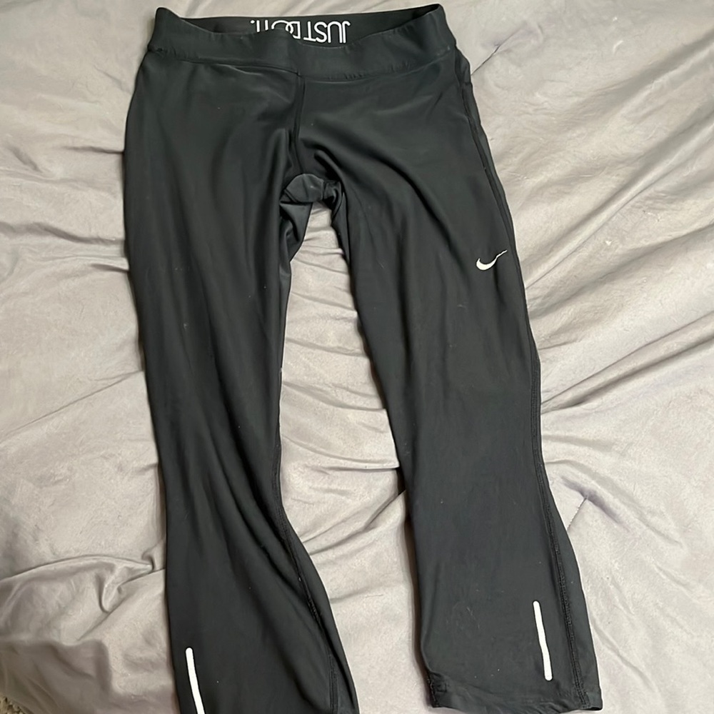 Nike dri fit capri leggings